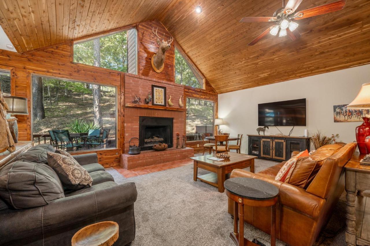 Luxury Rock Creek Cabin W Deck By Lake Hamilton ฮอตสปริงส์ ภายนอก รูปภาพ